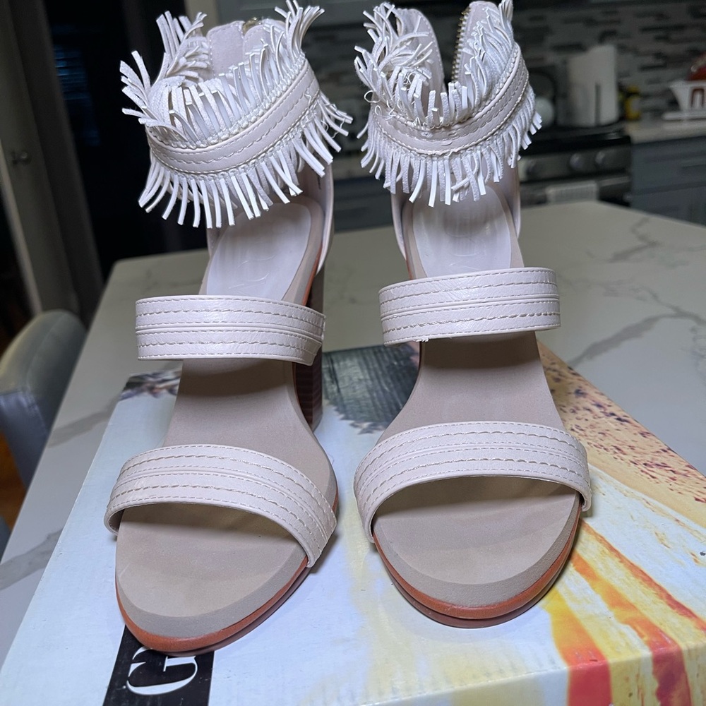 Groove Cream Fringe Sandals Open-Toe